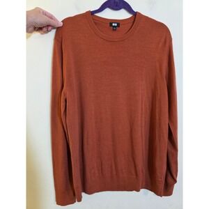 Uniqlo Mens Large Burnt Orange 100% Wool Crew Neck Sweater 351-460933 Rust*Flaw*